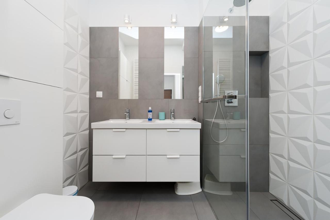 Premium In Novum City Center Near The Train Station By Sun & Snow Krakau Exterior foto